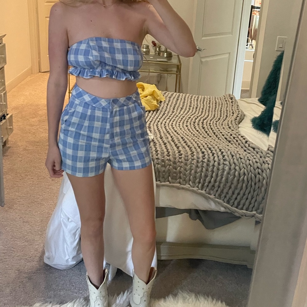 Super Down Gingham Short Set Small - image 2